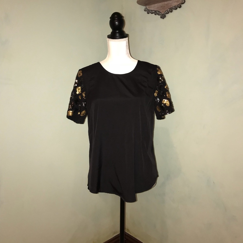 Vera Mira Embellished Sleeve Shirt 👚